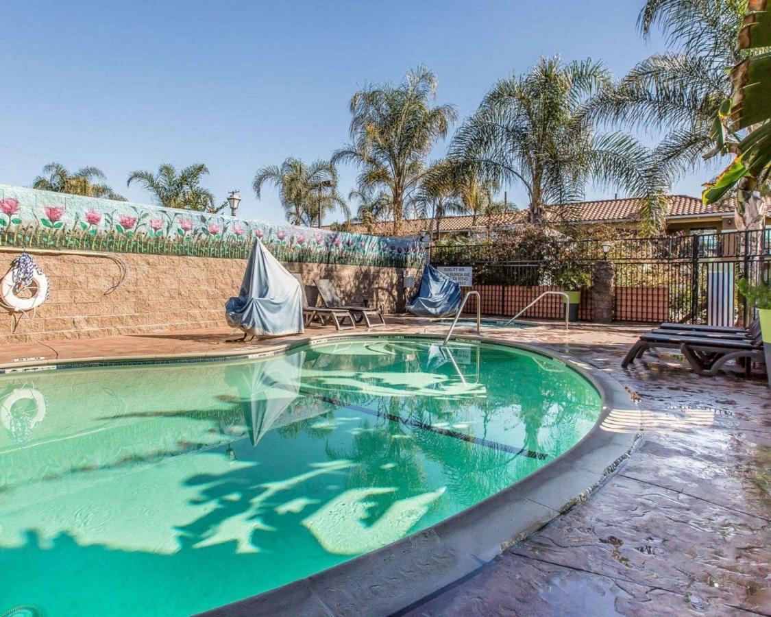Quality Inn Hemet - San Jacinto Exterior foto